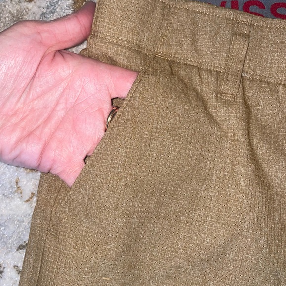 Swiss Tech Men's Brown Flat Front Shorts sz 34 - Picture 2 of 4